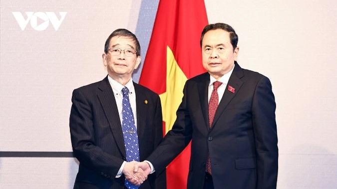 NA leader meets Friendship Association leader and Vietnamese community representatives in Japan